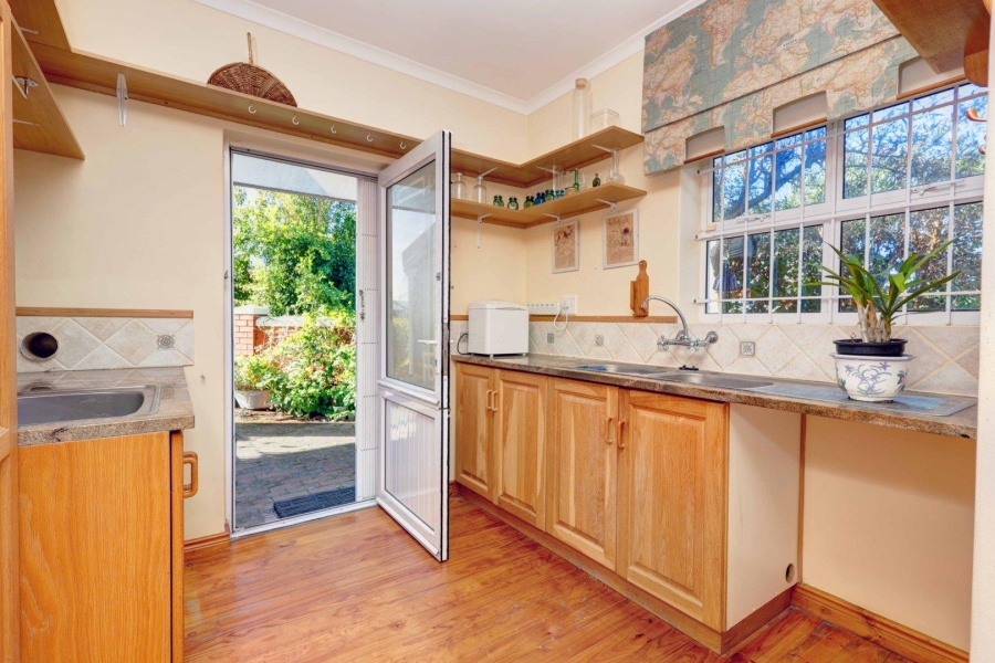 4 Bedroom Property for Sale in Van Riebeeckshof Western Cape